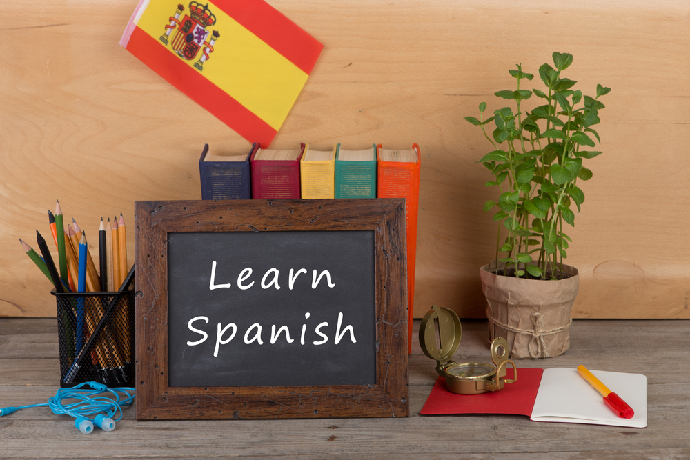 スペインワーキングホリデーの費用