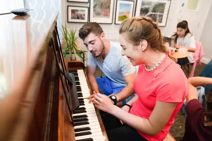 音楽と文化の街カーディフで英語+音楽レッスン