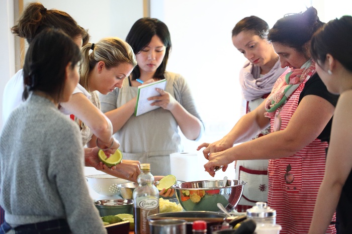 イタリア家庭料理を人気の料理研究家の自宅で学ぶ🇮🇹日本語通訳付き&毎週日曜日入学可能♪